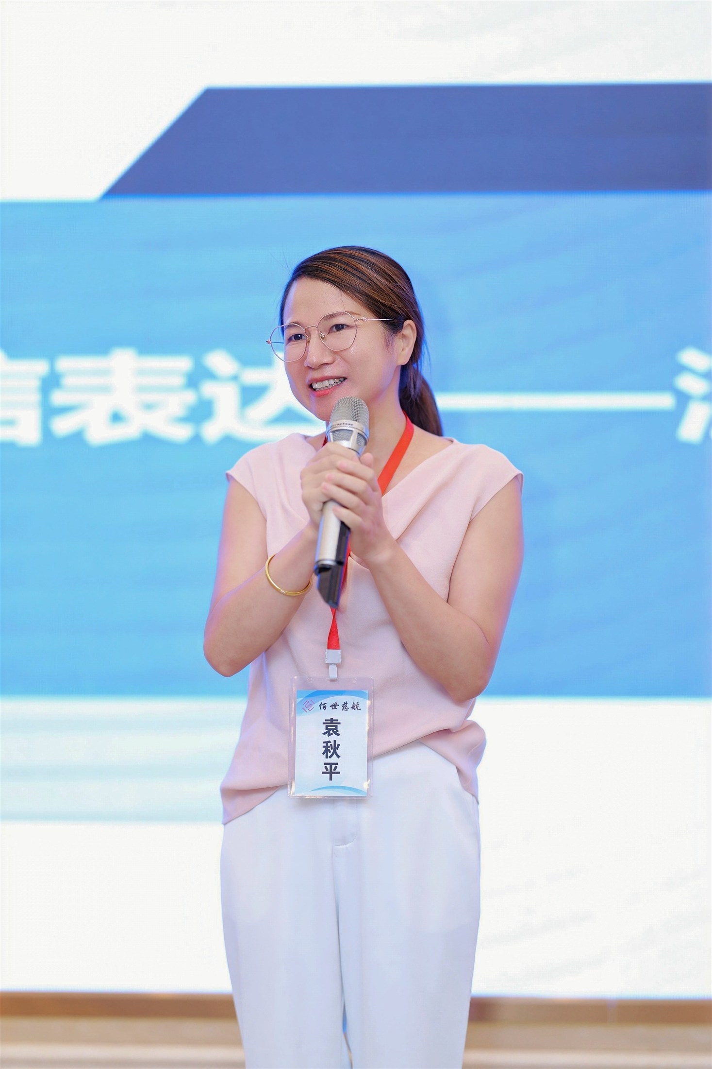 6a9fcea8b4e8f.jpg 网站素材44.jpg